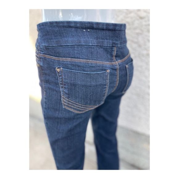 Reitmans Jeans Mid Rise Straight Boot Cut Stretch Pull On Dark Wash Sz 7 - Picture 4 of 10